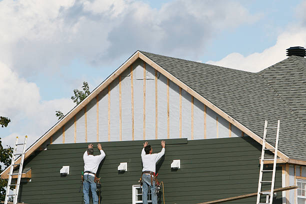 Professional Siding Replacement technician working in Thorofare, NJ